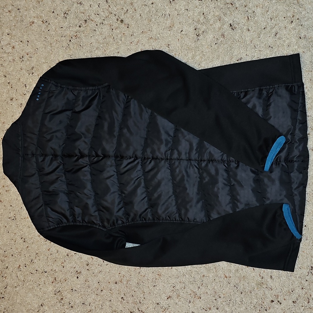 🩵Oakley Teal Blue and Black Jacket - Picture 7 of 7